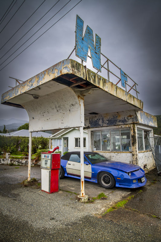 Waimangaroa Garage Tony Fergusson Photography Tall